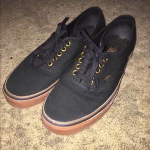 Vans Men’s Black and Rubber Bronze Size 9